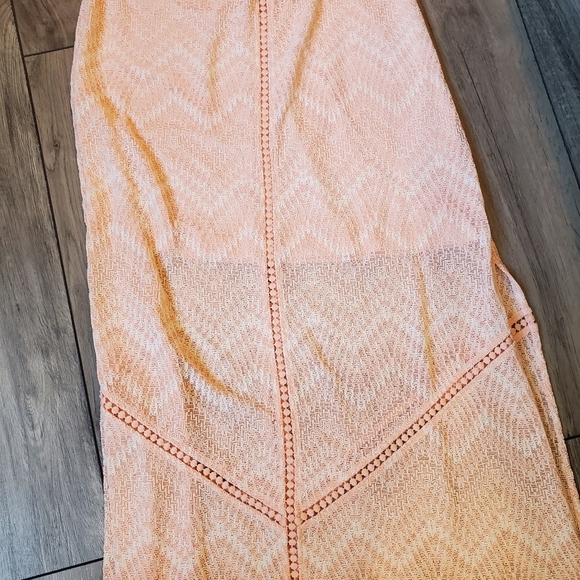 GUESS | Maxi Light  Salmon Backless Side Slit Macramè Janet Dress (Size L) - Picture 9 of 16